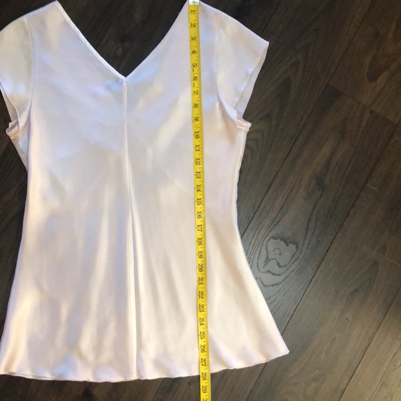 Donated!!!🚨Last chance‼️HP!!!💕Gorgeous silky top - Picture 9 of 10